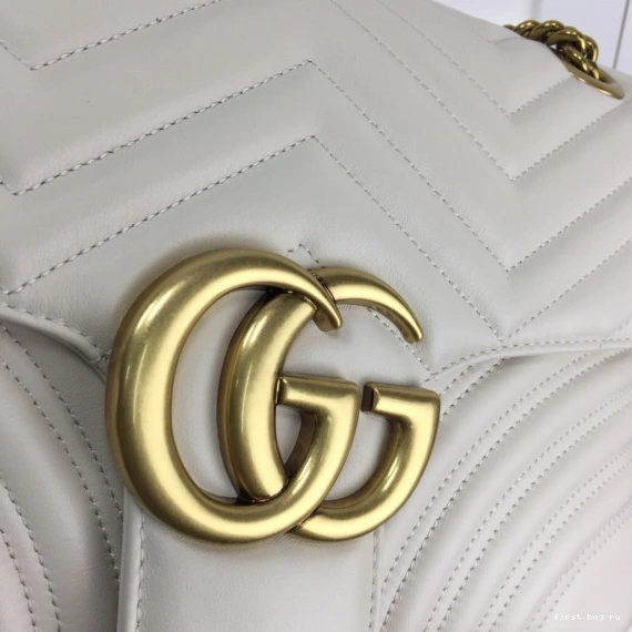 First bag ru GG Marmont Gucci 31CM 0712